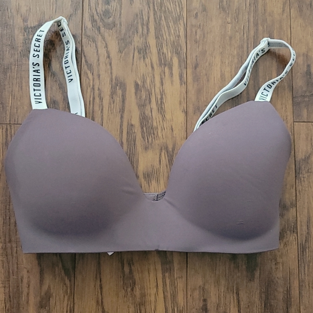 Victoria secret bra 32DD